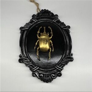 Vintage Gold Beetle Wall Art made of wood material
